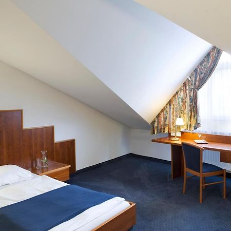 Hotel Paradies Graz Ruang foto